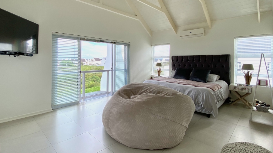 4 Bedroom Property for Sale in Dwarskersbos Western Cape